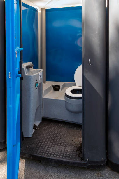 Best Porta potty rental near me  in Hurricane, WV